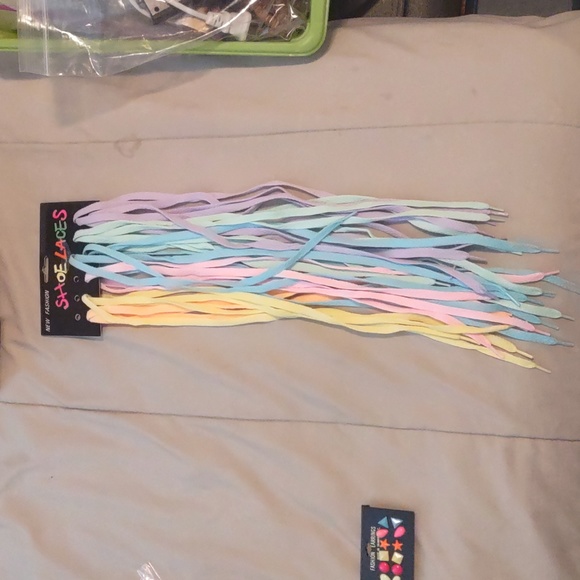 Vintage 1980s New Fashion Pastel Thin Shoe Laces 12 count Bundle - Picture 2 of 3